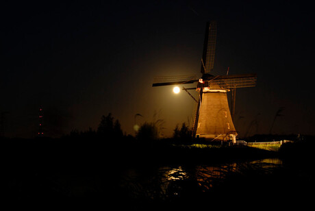 Molen met maan