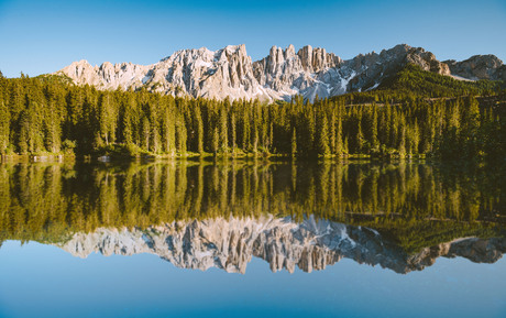 Carezza meer, Dolomieten, Italie