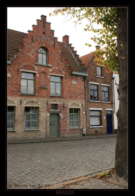 Brugge V nu in kleur.