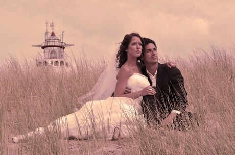 Married couple in the dunes