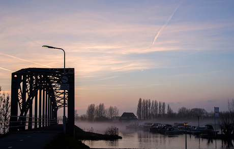 Trambrug en haven Schipluiden