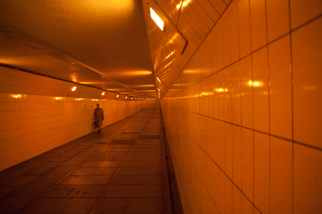 Eenzaam in de Maastunnel
