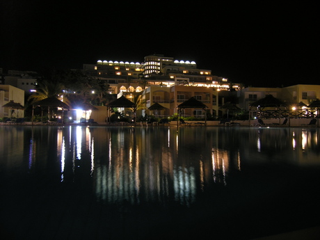 hotel bij nacht 2