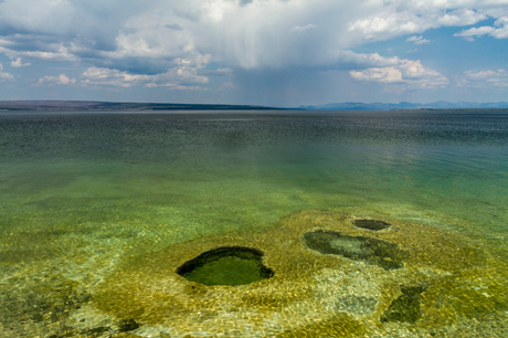 yellowstone lake 1