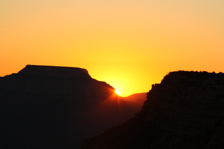 Sunrise at grand canyon