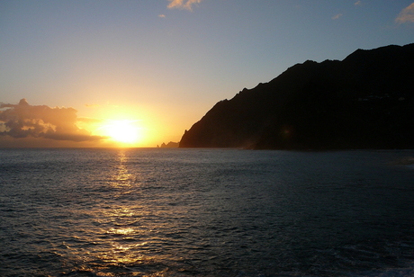 Sunrise bij Porta da Cruz, Madeira