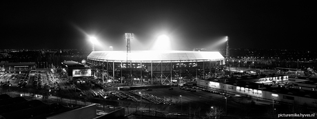Stadion de Kuip 'at night'