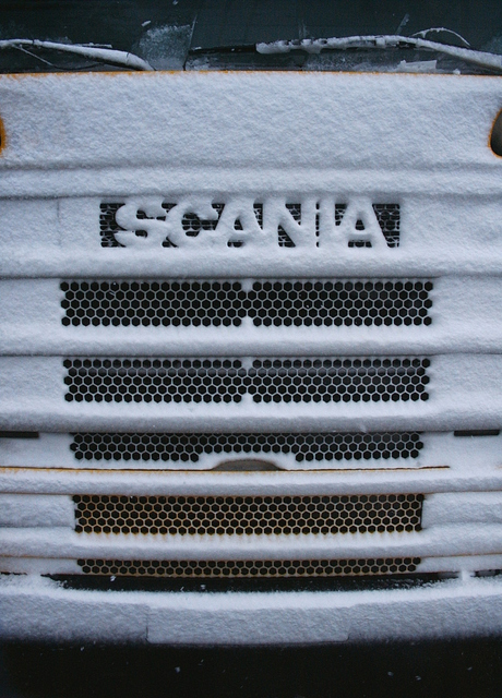 Scania achter de sneeuw