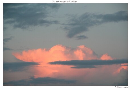 Op een roze wolk zitten