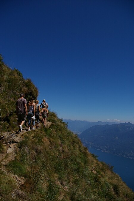 Always a view next curve! - Lago Maggiore, near Cannobio. At about 1700mtrs. - foto door iltempo op 20-01-2010 - deze foto bevat: Italië Maggiore Cannobio Bergen Zomer