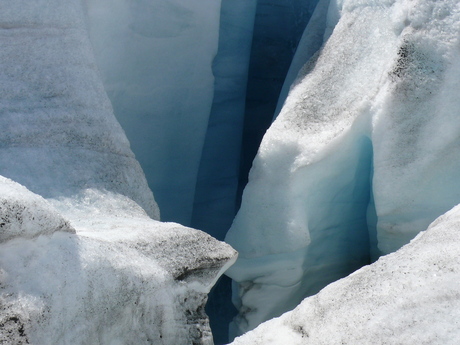 Columbia icefield 2