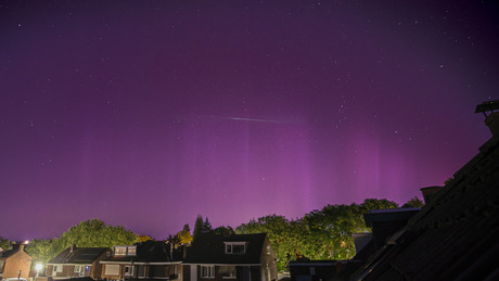 Aurora en Perseiden meteoor