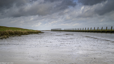 Noordpolderzijl, kleinste getijden haven van Nederland.