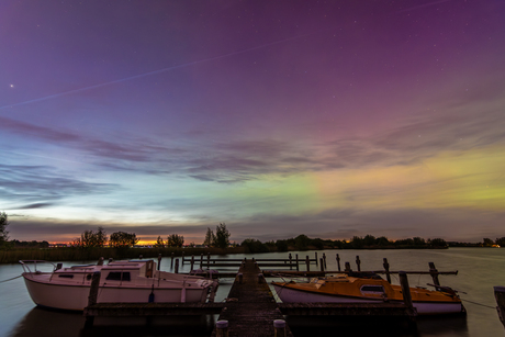 Noorderlicht bovond het Oldambtmeer