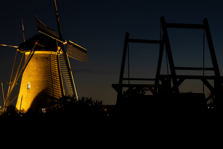 Kinderdijk bij nacht