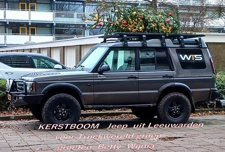 KERSTBOOM Jeep   uit Leeuwarden   van  B. Wijnia 1  ofwel Betty  dec 2025