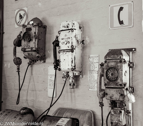 Oude telefoons uit de Limburgse mijnen