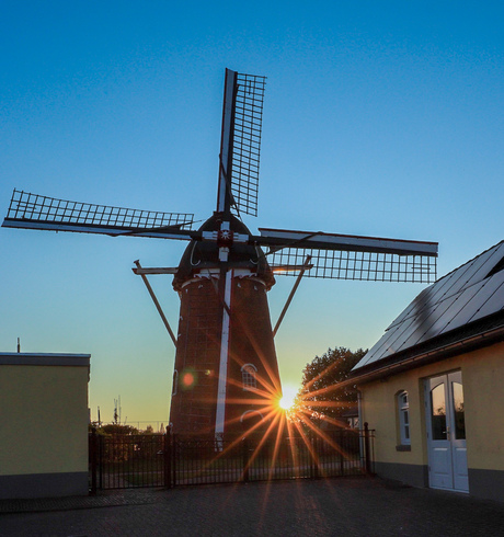 Molen zonnetje van Dichteren
