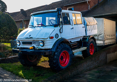 Unimog met dubbele cabine
