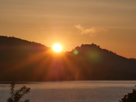 Zonsopgang aan de Edersee