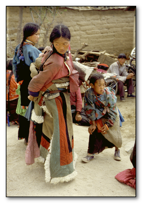 TIBET LHASA SERA - SHE IS MISSING SOMETHING, IS SHE....