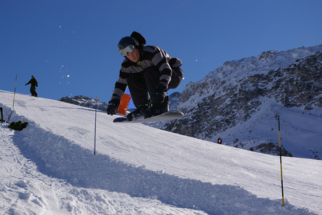 snowboard jump tignes