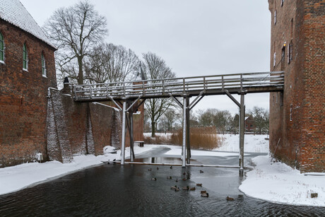 Voorburcht en hoofdburcht