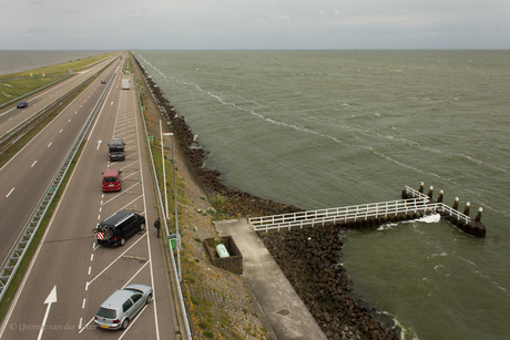 Afsluitdijk...