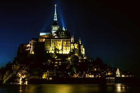 Mont St-Michel at night