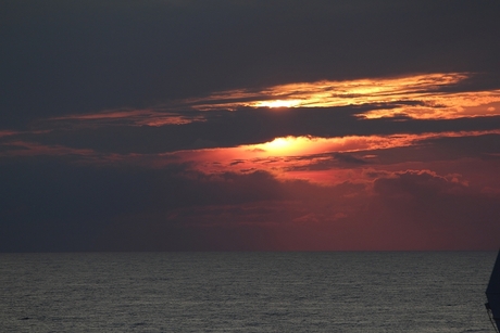 Ondergaande zon op Noordzee