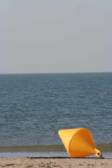 boei op het strand