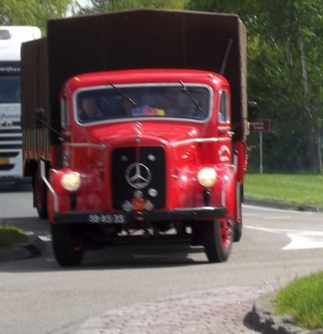 Mercedes vrachtwagen
