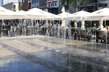 Waterballet op de Grote Markt in Almere