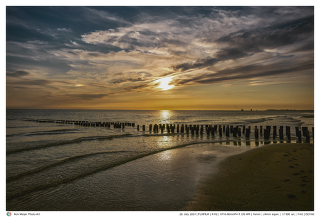 Zonsondergang bij Dishoek