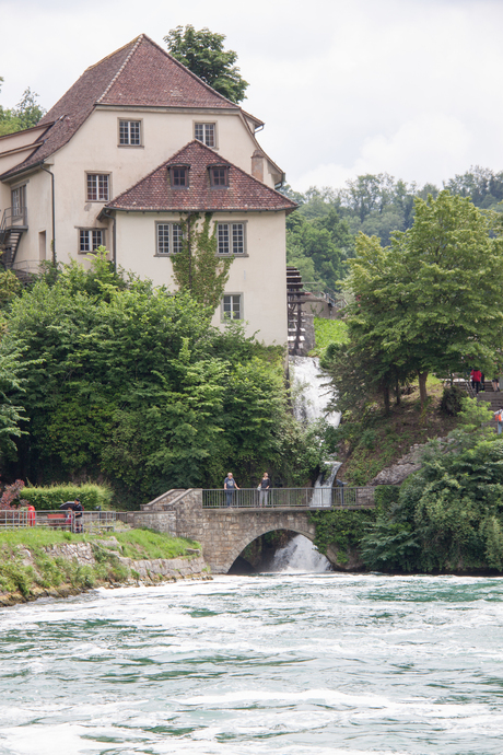 Watermolen bij de Rheinfall