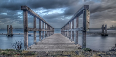 Stormachtige middag aan het grevelingen meer.