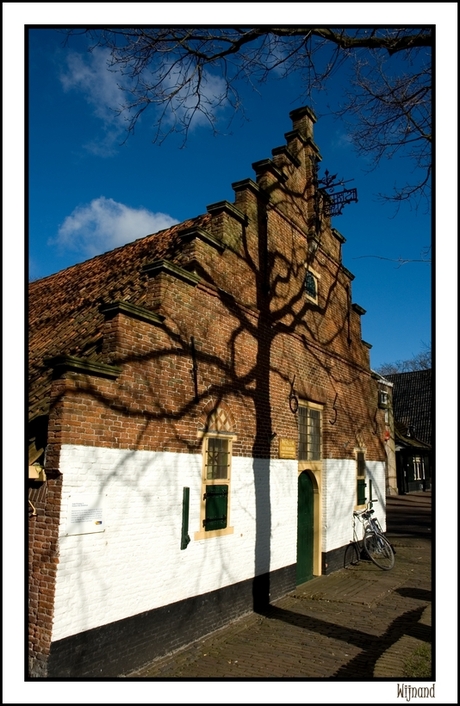 Schaduw op de muur.