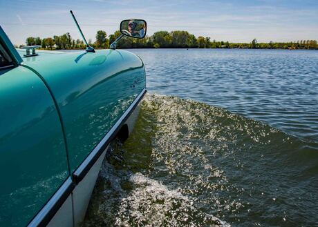 Amphicar Model 770 (1964)_1