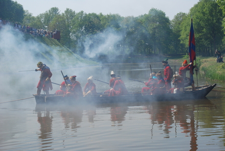 Aanval over het water.