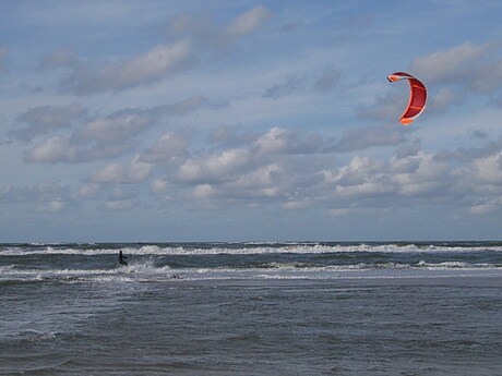 Kitesurfing