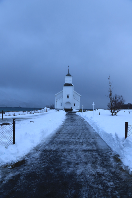 Gimsøy kerk