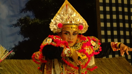 Balinese danseres in actie