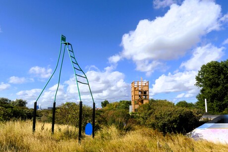 P1290602  H v Holland   duinen naast  Noorderpier   Uitkijktoren  21 aug 2025  