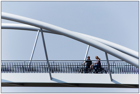 Fietsbrug Tegelen (ZOOM-versie).jpg