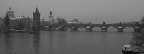 Karel's brug over de Moldau te Praag