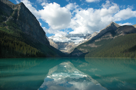 lake louise.jpg