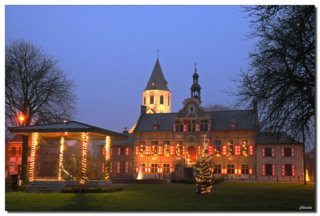 Stadhuis Kaprijke in winter en HDR