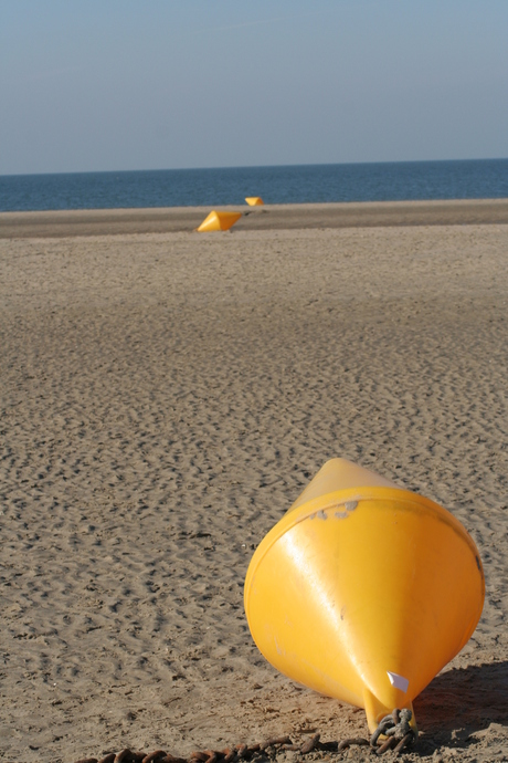 boei op het strand