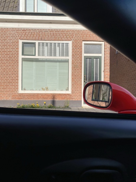 Even langs ,niet thuis