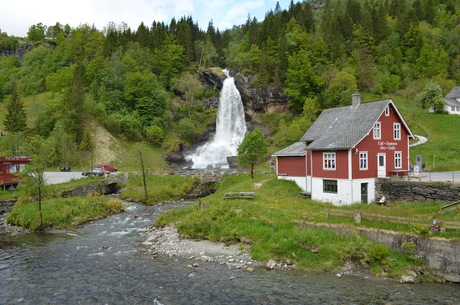 Steindalsfosse